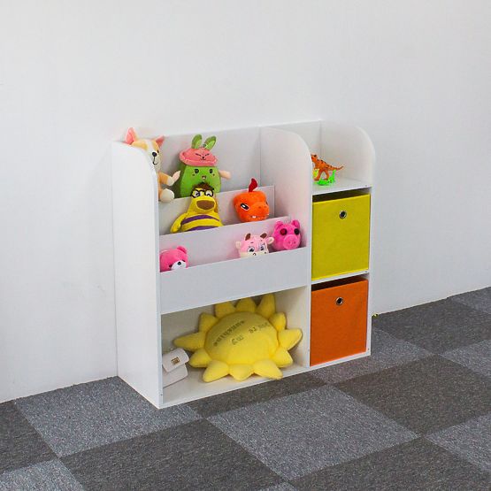 Bibliothek mit Organisatoren