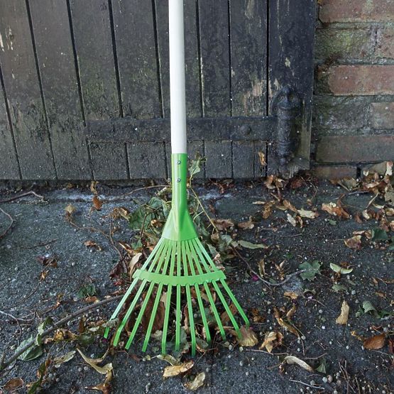Bigjigs Toys Green Leaf Gartenrechen