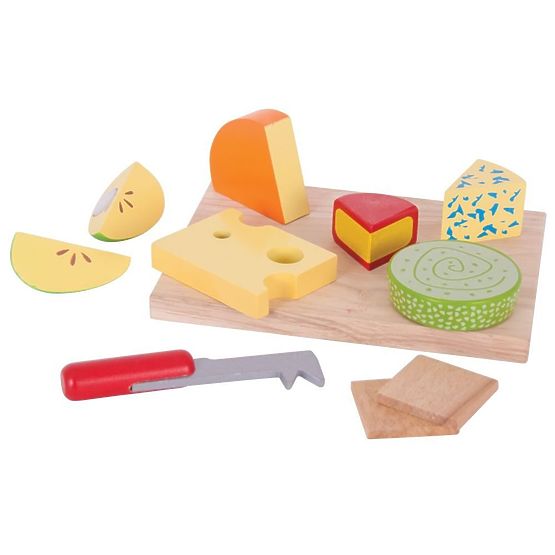 Bigjigs Toys Set aus hölzernen Lebensmittelkäsen auf einem Teller