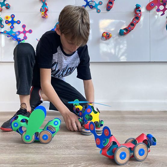 Clixo Set zur Erstellung magnetischer Fahrzeuge