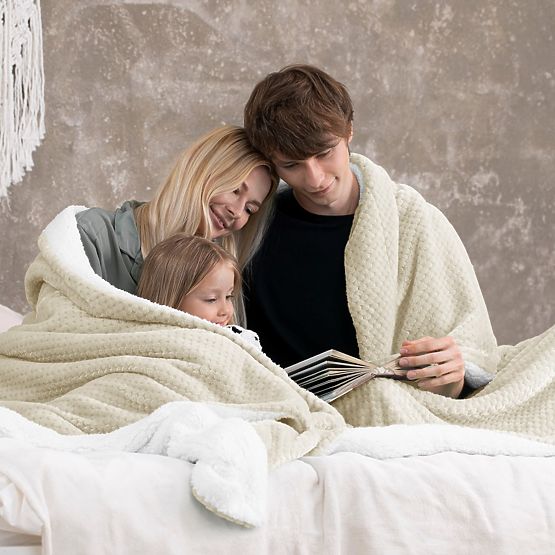 Decke SHLEEPY Farbe Beige jacquardgewebt klassischer Stil 130x180