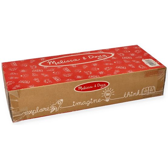 Großer Lastwagen mit Rennwagen