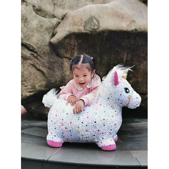 Gummihüpfendes Einhorn mit Bezug