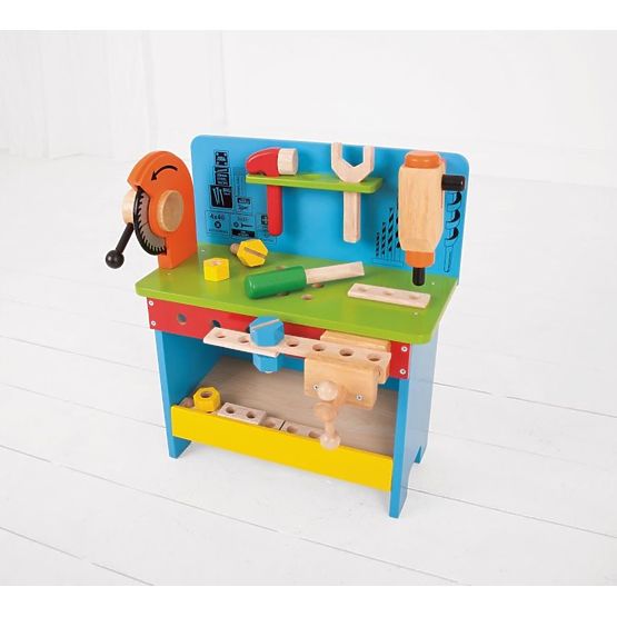 Holz DIY Werkstatt mit Werkzeugen