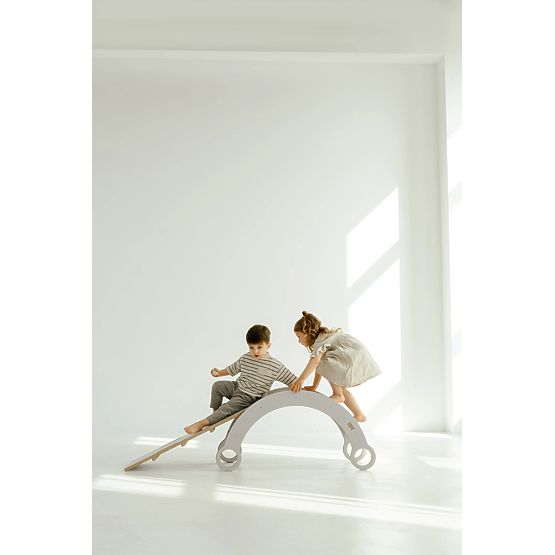 Holz-Montessori-Schaukel mit Rutsche/Kletterwand M - weiß