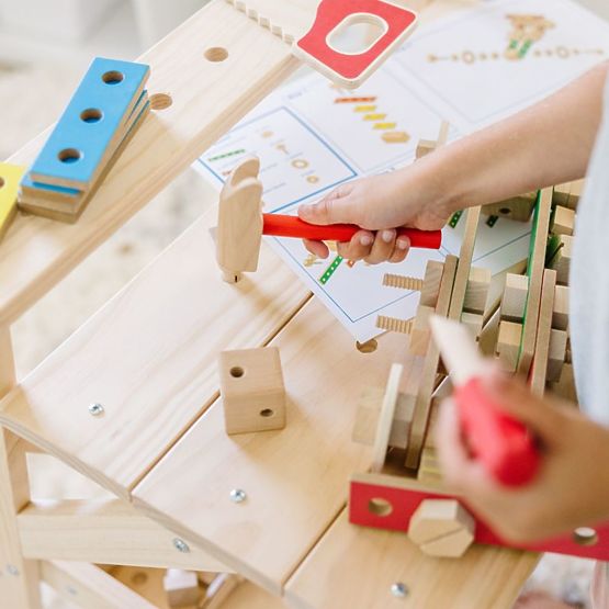 Holzwerkstatt für Heimwerker und Bausätze 2 in 1