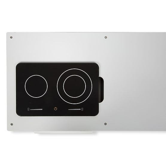 Industrielle Kinderküche mit Kücheninsel