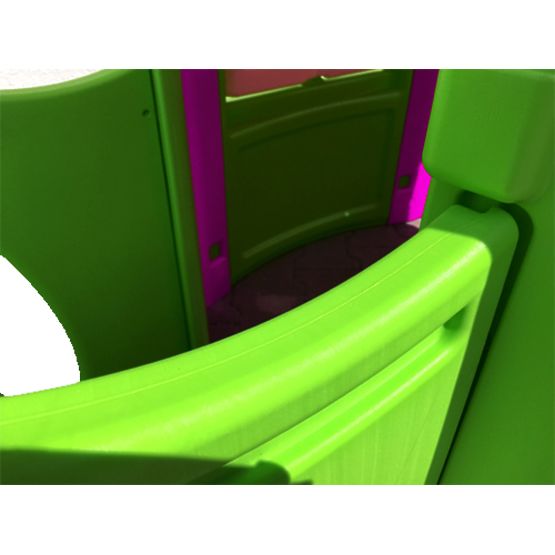 Kinder Garten- haus mit Rutsche