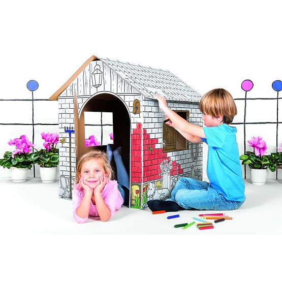 Kinderhaus aus Pappe