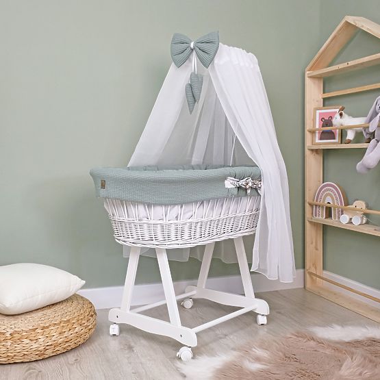 Weidenkörbchen mit Ausstattung für Babys - Waldtiere