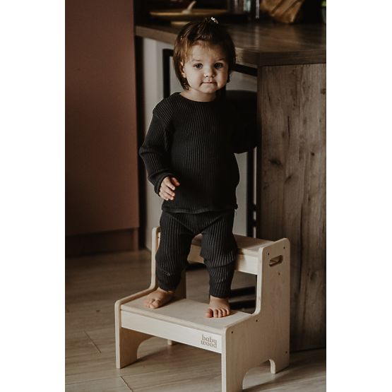 Küchenstufen für kleine Helfer