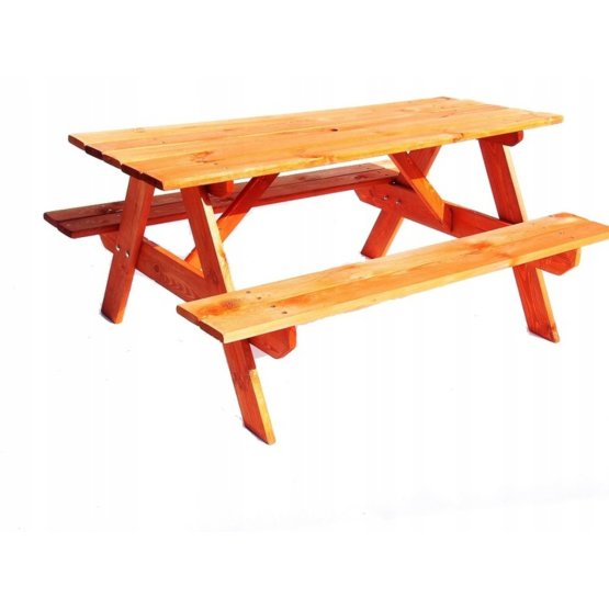 Gartentisch aus Holz mit Bänken