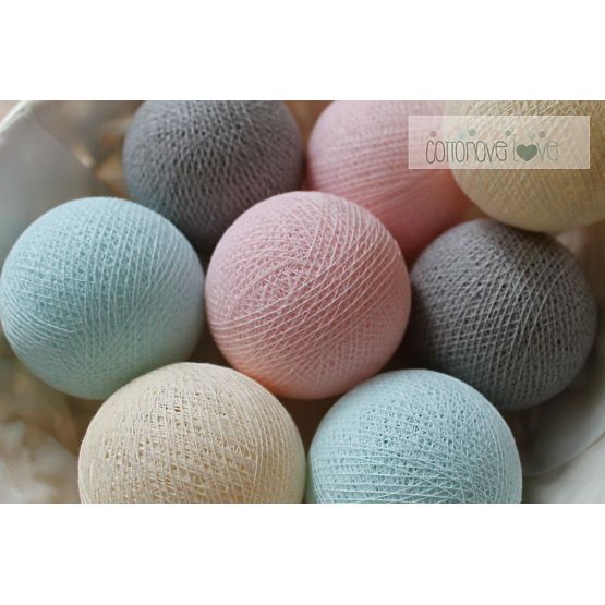 Leuchtende Baumwollkugeln - Puder