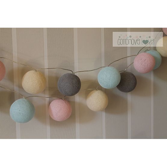 Leuchtende Baumwollkugeln - Puder