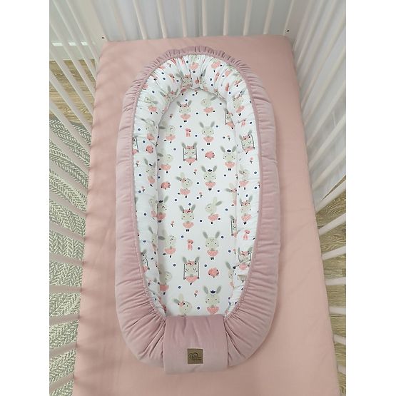Nest für ein Baby - Kaninchen