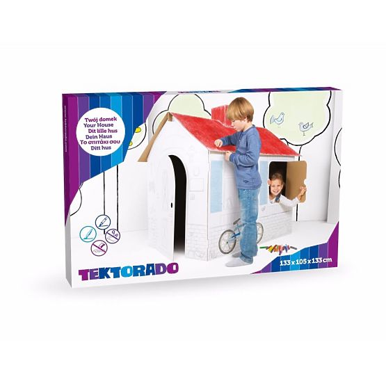Kinderhaus aus Pappe mit Kamin
