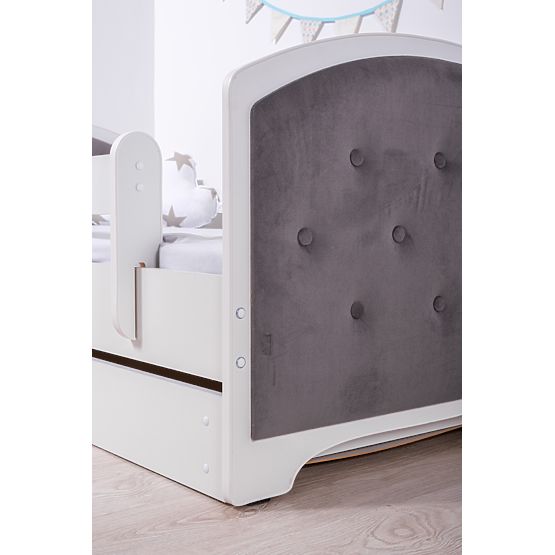 Gepolstertes Bett Luna mit Rausfallschutz - dunkelgrau