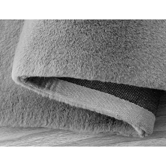 Rabbit New Seidenteppich - grau