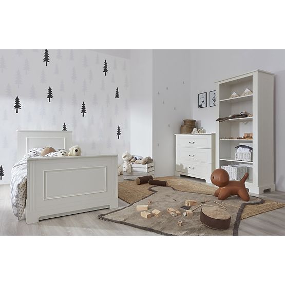 Regal Ines White