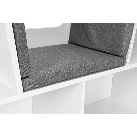 Regal mit Sitzfläche für Kinder