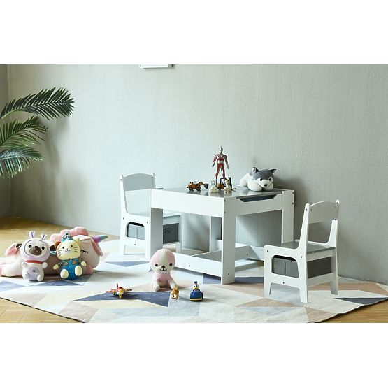 Set aus Kindertisch und 2 grauen Stühlen