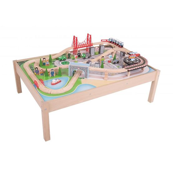 Spieltisch mit Holzeisenbahn für Jungs