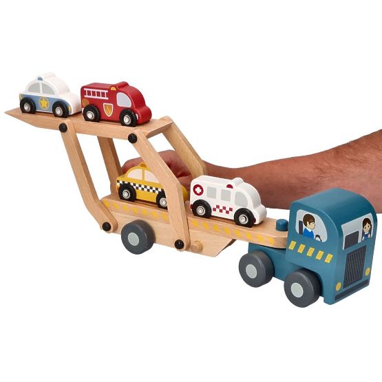 Transporter mit Rettungsfahrzeugen