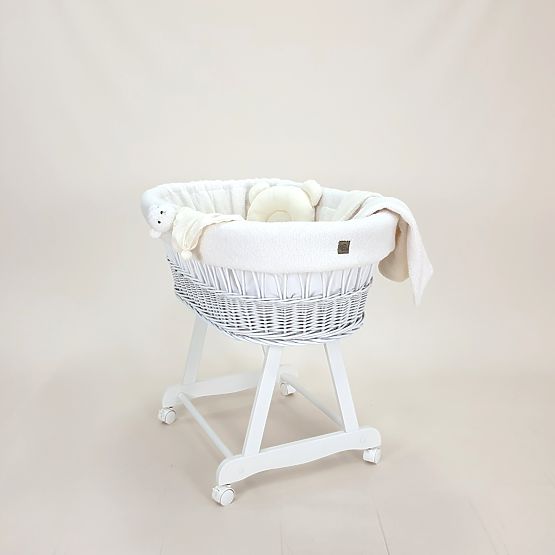 Weiße Weidenkorb-Babywiege Teddy - Ausstattung in Ecru