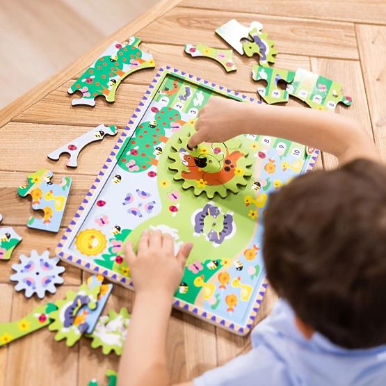 Zahnrad-Puzzle Tier-Rennen