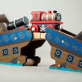 Bigjigs Rail Piratenzug + 3 Gleise