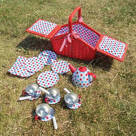 Bigjigs Toys Gepunktetes Teeset im Picknickkorb, Bigjigs Toys