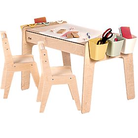 Kinderset Tisch und zwei Stühle mit Zubehör