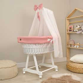 Weidenkörbchen mit Ausstattung für Babys - Häschen